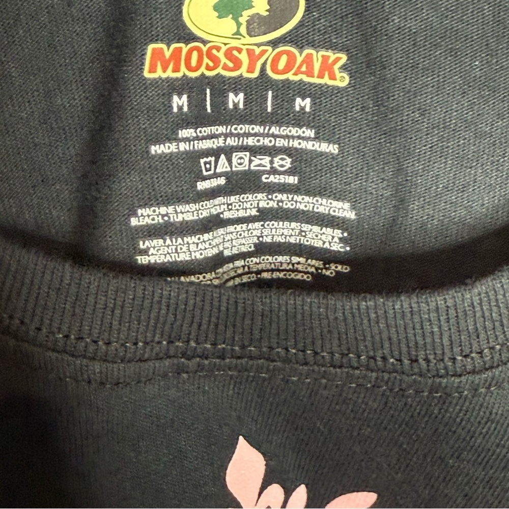 NWT Mossy Oak Women’s Pink and black short sleeve Tshirt Size Medium Brand New - Picture 4 of 5